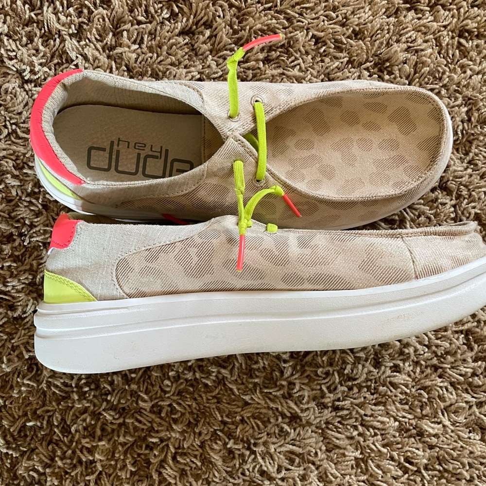 Only worn once.
